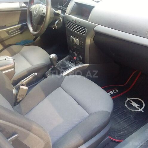 Opel Astra 2006, 331,536 km - 1.3 l - Bakı