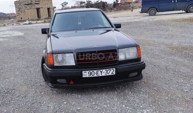Mercedes E 260 1988, 448,600 km - 2.6 л - Sumqayıt