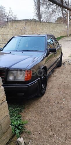 Mercedes E 260 1988, 448,600 km - 2.6 л - Sumqayıt