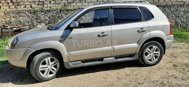 Hyundai Tucson 2009, 240,000 km - 2.0 l - Ağdam