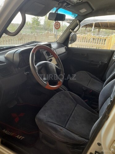 Mitsubishi Pajero io 2000, 444,870 km - 2.0 л - Mingəçevir