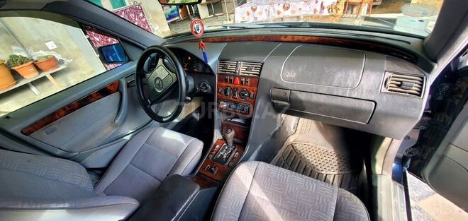 Mercedes C 200 1998, 256,836 km - 2.0 l - Bakı