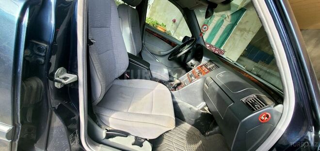 Mercedes C 200 1998, 256,836 km - 2.0 l - Bakı