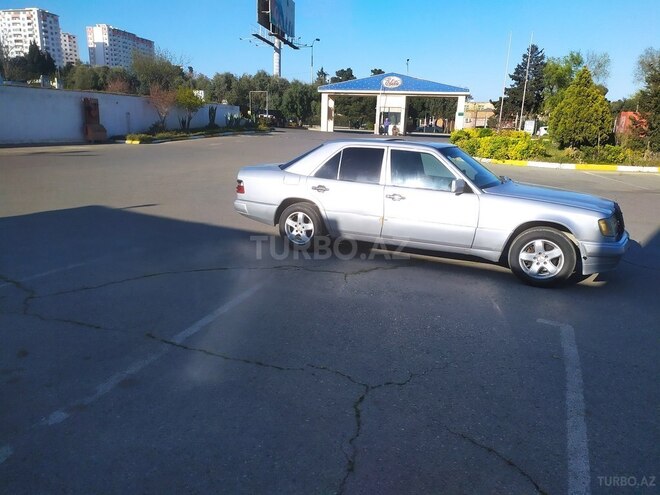 Mercedes E 250 1990, 802,006 km - 2.5 л - Bakı