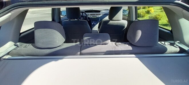 Toyota Prius V 2009, 130,000 km - 1.8 l - Bakı