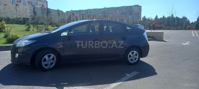 Toyota Prius V 2009, 130,000 km - 1.8 l - Bakı
