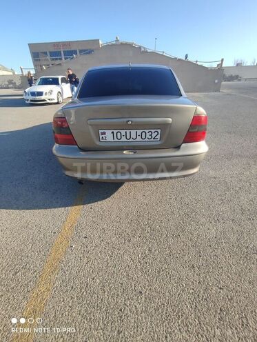Opel Vectra 1996, 356,000 km - 1.8 l - Sumqayıt
