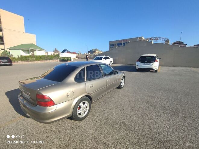 Opel Vectra 1996, 356,000 km - 1.8 l - Sumqayıt