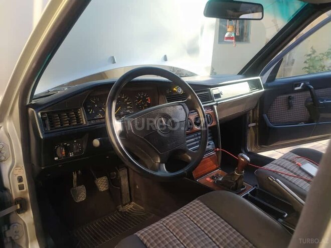 Mercedes 190 1992, 383,132 km - 2.0 l - Bakı