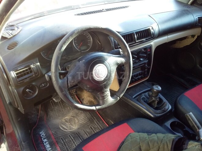 Volkswagen Passat 2001, 269,300 km - 1.8 л - Bakı