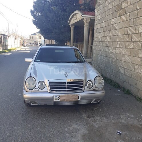 Mercedes E 240 1998, 239,000 km - 2.4 l - Bakı