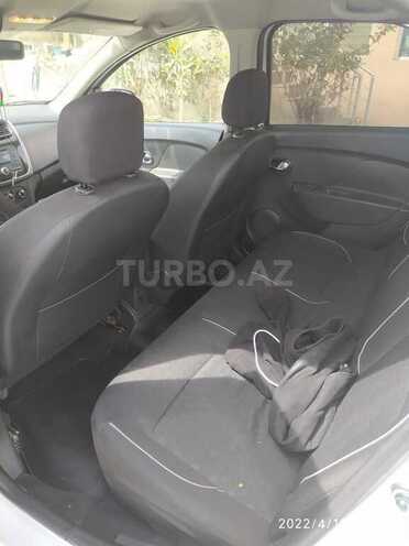 Renault Logan 2014, 450,000 km - 1.6 л - Bakı