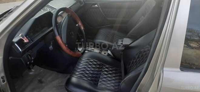 Mercedes E 200 1986, 100,000 km - 2.0 l - Bakı