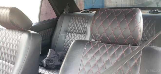 Mercedes E 200 1986, 100,000 km - 2.0 l - Bakı