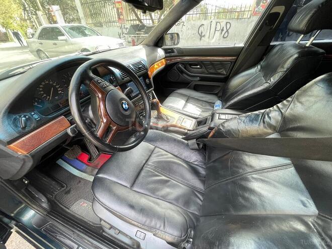 BMW 528 1999, 265,000 km - 2.8 л - Sumqayıt