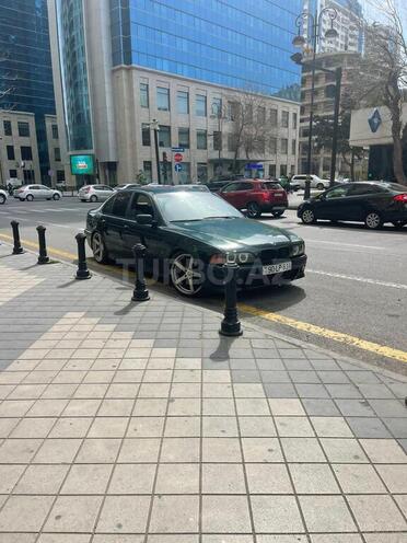 BMW 528 1999, 265,000 km - 2.8 л - Sumqayıt