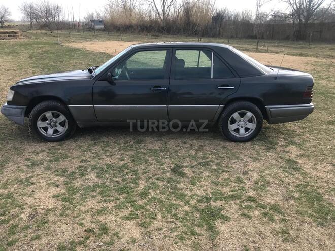 Mercedes E 250 1995, 345,000 km - 2.5 л - Goranboy