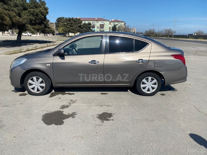 Nissan Sunny 2013, 139,200 km - 1.5 l - Bakı