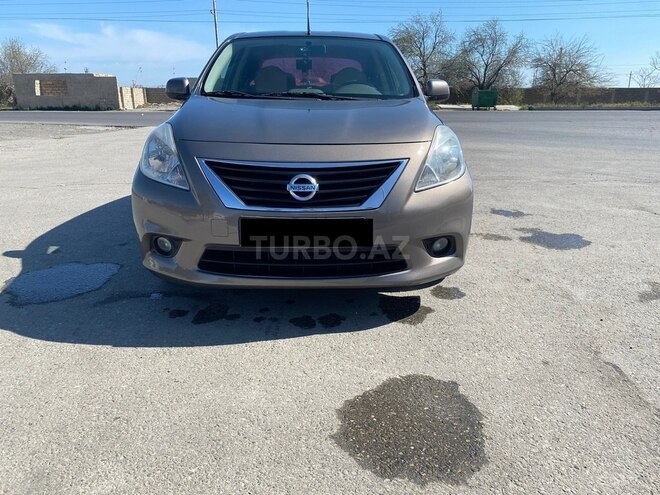Nissan Sunny 2013, 139,200 km - 1.5 l - Bakı