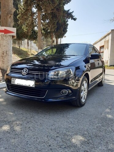 Volkswagen Polo 2015, 109,000 km - 1.6 л - Bakı