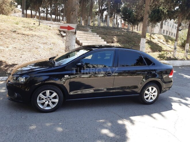 Volkswagen Polo 2015, 109,000 km - 1.6 л - Bakı