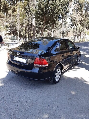 Volkswagen Polo 2015, 109,000 km - 1.6 л - Bakı