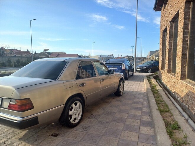 Mercedes E 230 1990, 469,820 km - 2.3 l - Bakı