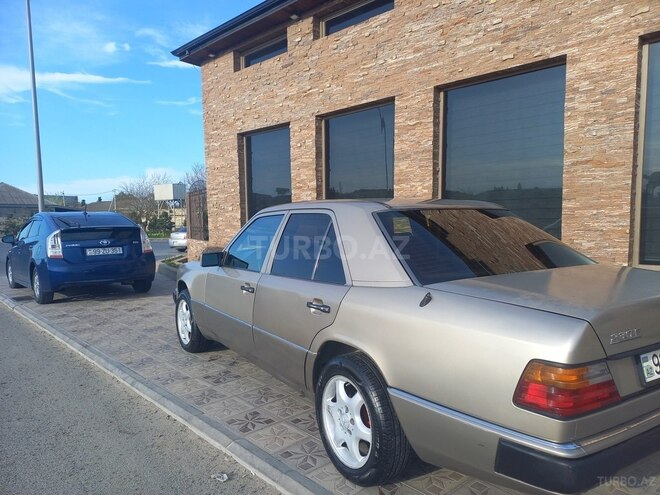 Mercedes E 230 1990, 469,820 km - 2.3 l - Bakı