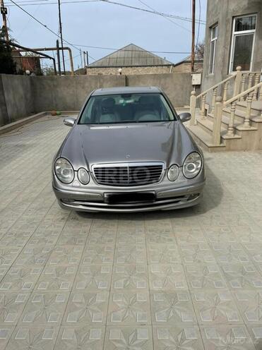 Mercedes E 240 2004, 290,000 km - 2.6 l - Bakı