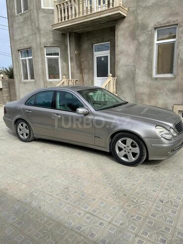 Mercedes E 240 2004, 290,000 km - 2.6 l - Bakı