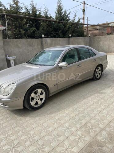 Mercedes E 240 2004, 290,000 km - 2.6 l - Bakı