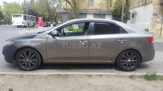 Kia Cerato 2009, 427,492 km - 2.0 l - Bakı