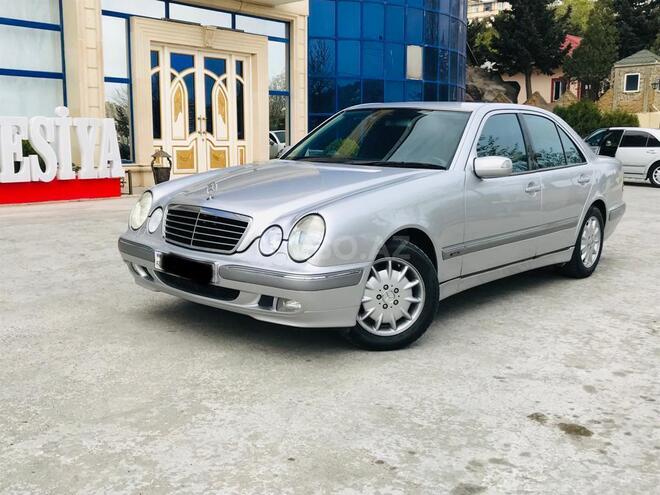 Mercedes E 220 2001, 308,000 km - 2.2 l - Bakı