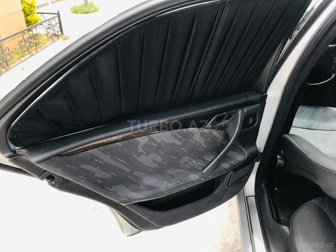 Mercedes E 220 2001, 308,000 km - 2.2 l - Bakı