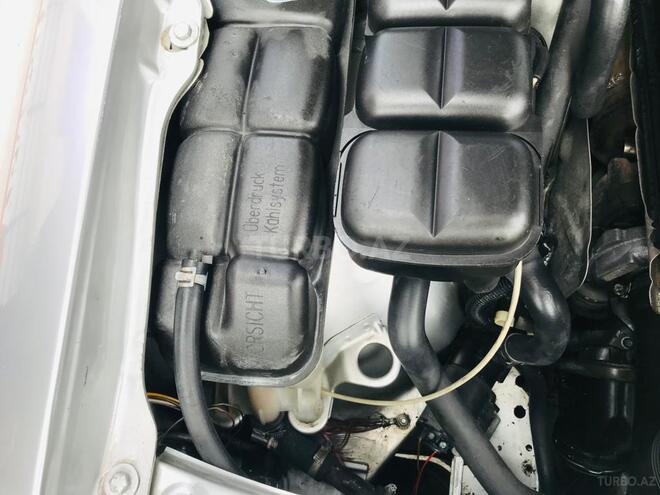 Mercedes E 220 2001, 308,000 km - 2.2 l - Bakı