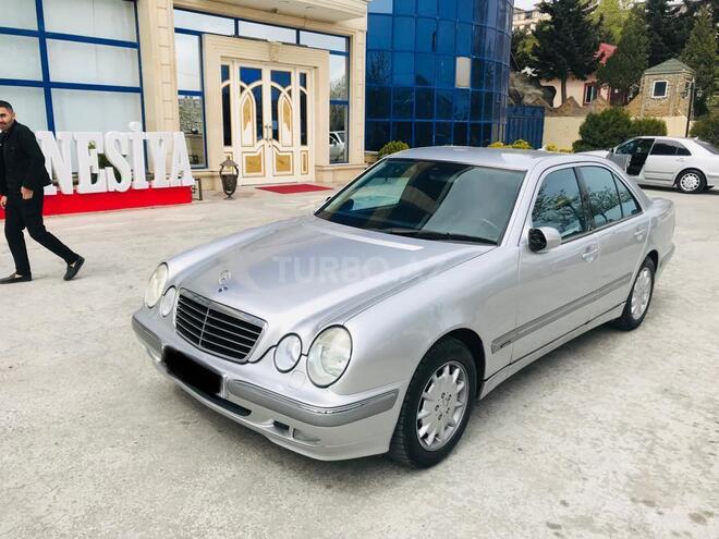 Mercedes E 220 2001, 308,000 km - 2.2 l - Bakı