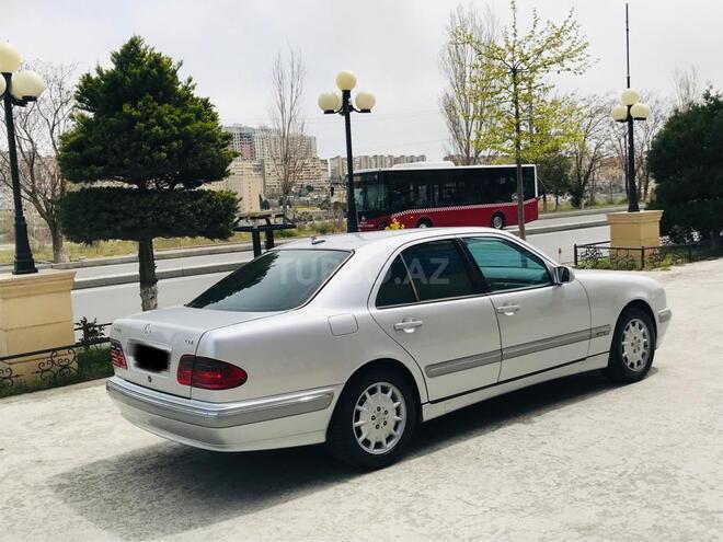 Mercedes E 220 2001, 308,000 km - 2.2 l - Bakı