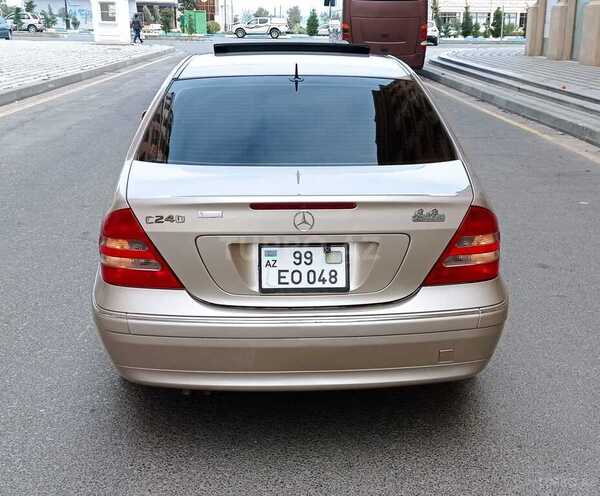 Mercedes C 240 2000, 260,000 km - 2.6 л - Bakı