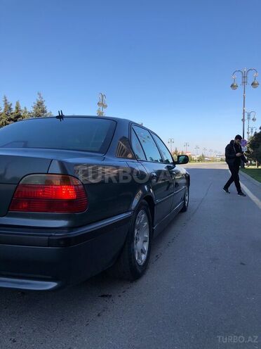 BMW 740 1999, 399,000 km - 4.0 l - Bakı