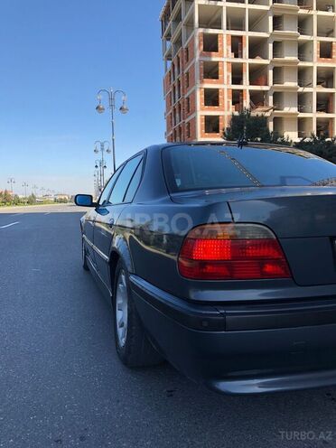 BMW 740 1999, 399,000 km - 4.0 l - Bakı