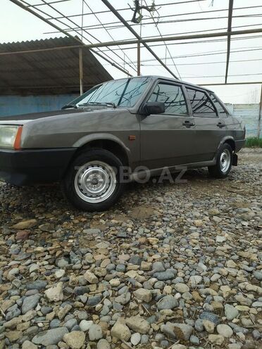 LADA (VAZ) 21099 1994, 389,211 km - 1.5 l - Salyan