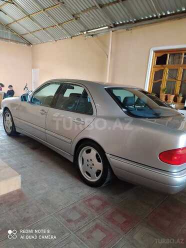 Mercedes E 240 1999, 285,000 km - 2.4 l - Gəncə