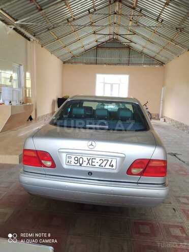 Mercedes E 240 1999, 285,000 km - 2.4 l - Gəncə