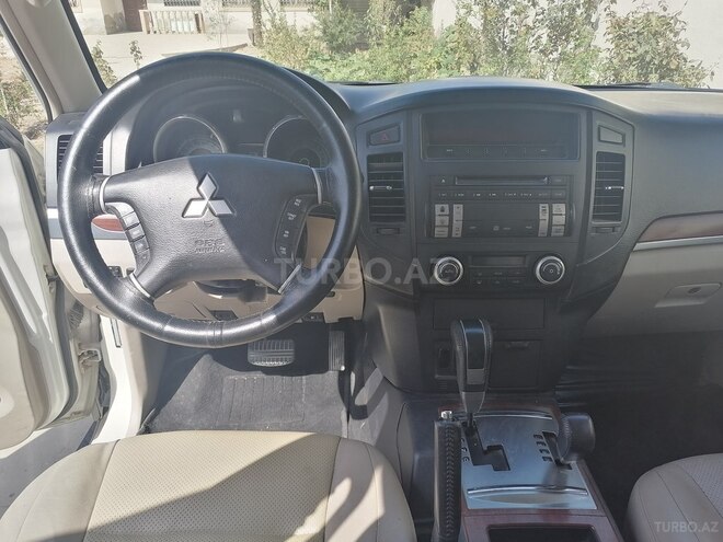 Mitsubishi Pajero 2007, 190,000 km - 3.0 l - Bakı