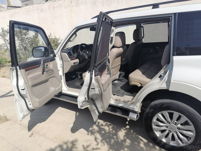 Mitsubishi Pajero 2007, 190,000 km - 3.0 l - Bakı