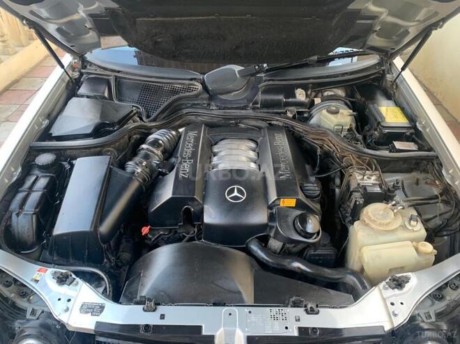 Mercedes E 280 1998, 256,000 km - 2.8 l - Bakı