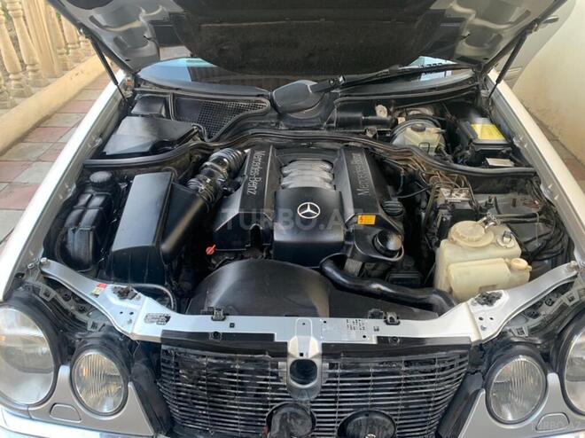 Mercedes E 280 1998, 256,000 km - 2.8 l - Bakı