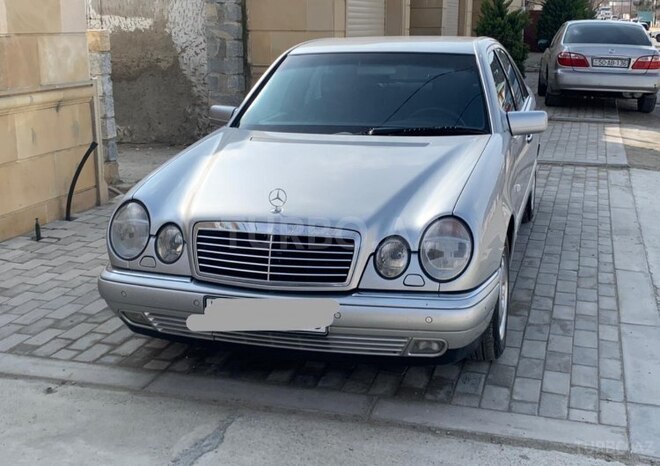 Mercedes E 280 1998, 256,000 km - 2.8 l - Bakı