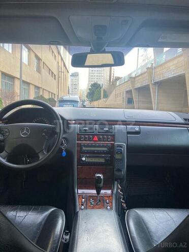 Mercedes E 320 2000, 231,123 km - 3.2 l - Bakı