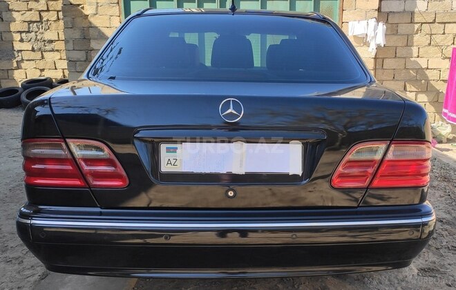 Mercedes E 320 2000, 231,123 km - 3.2 l - Bakı